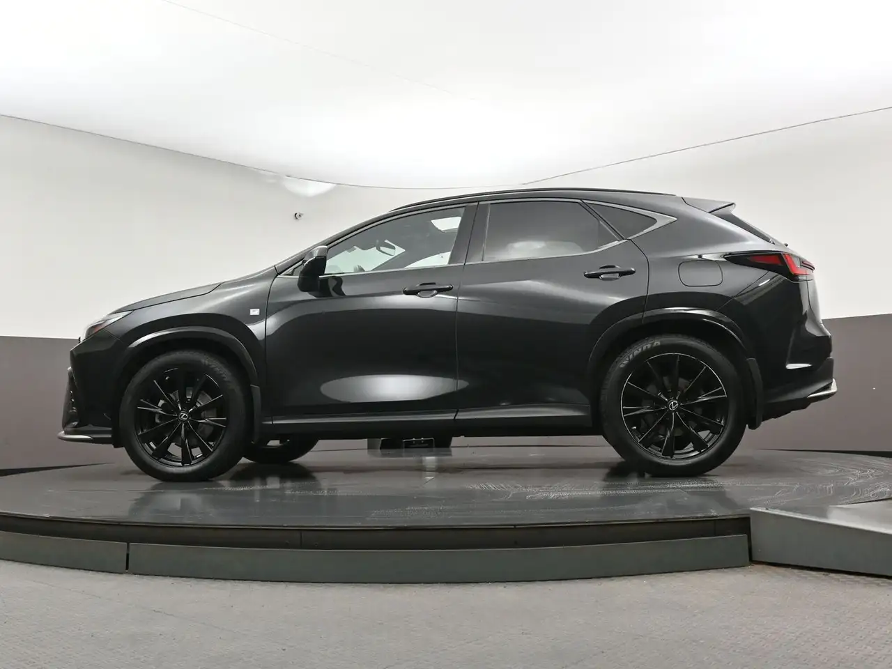 Lexus NX снимка Lexus NX