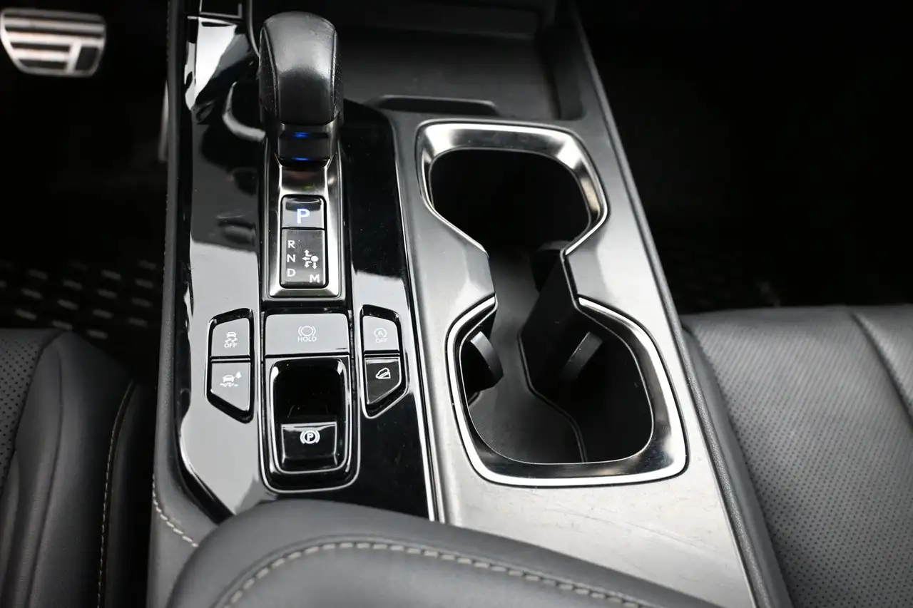 Lexus NX снимка Lexus NX
