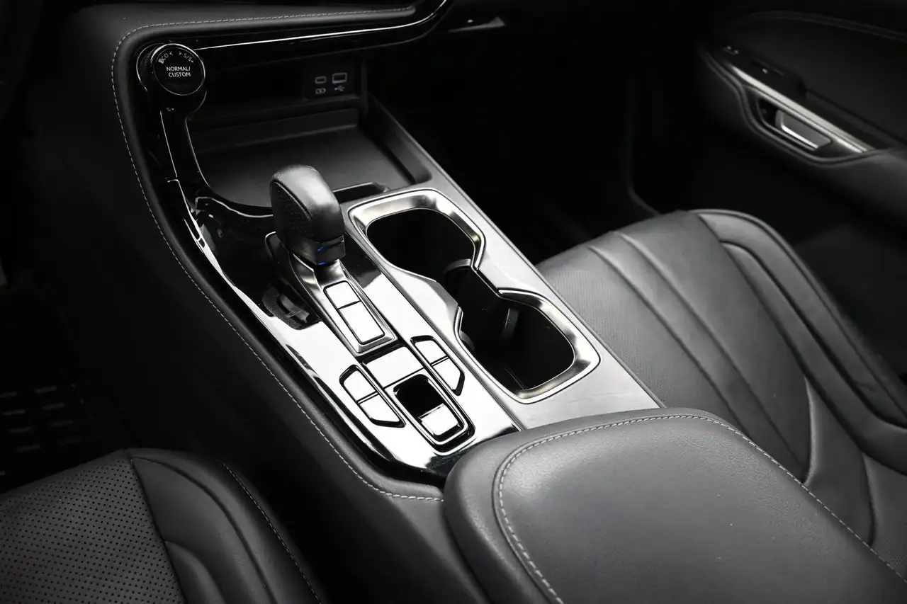 Lexus NX снимка Lexus NX