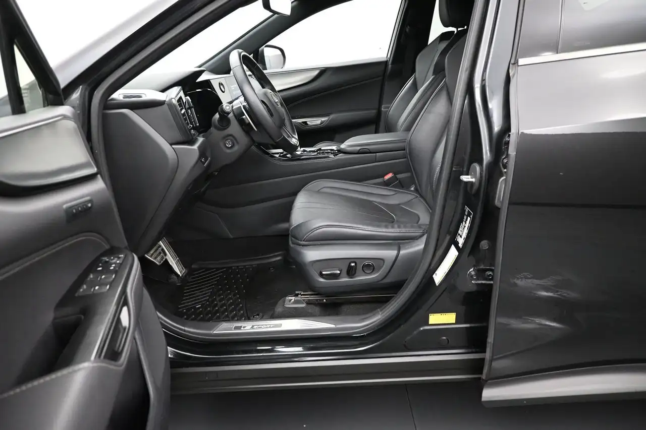 Lexus NX снимка Lexus NX