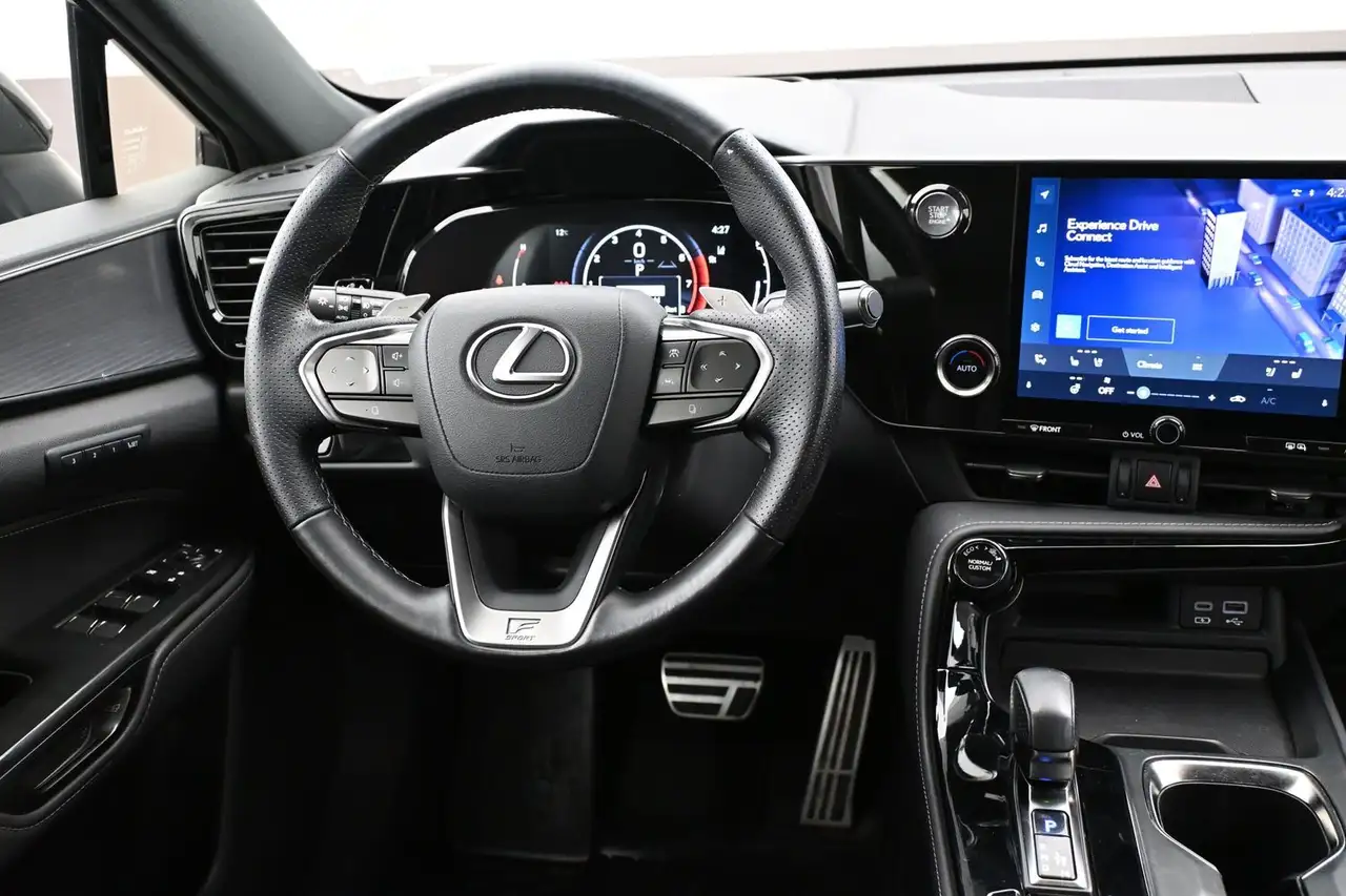 Lexus NX снимка Lexus NX