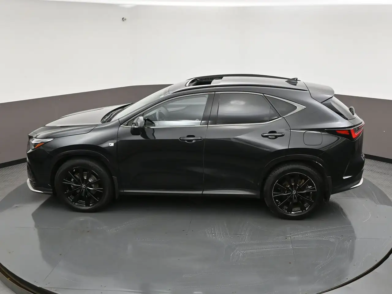 Lexus NX снимка Lexus NX