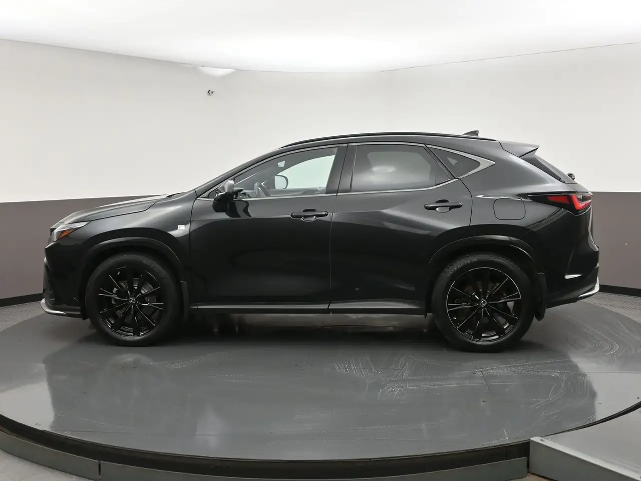 Lexus NX снимка Lexus NX