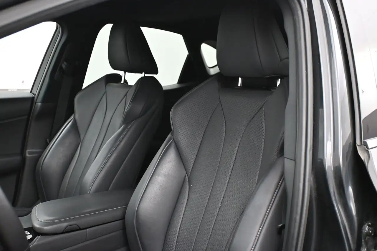 Lexus NX снимка Lexus NX