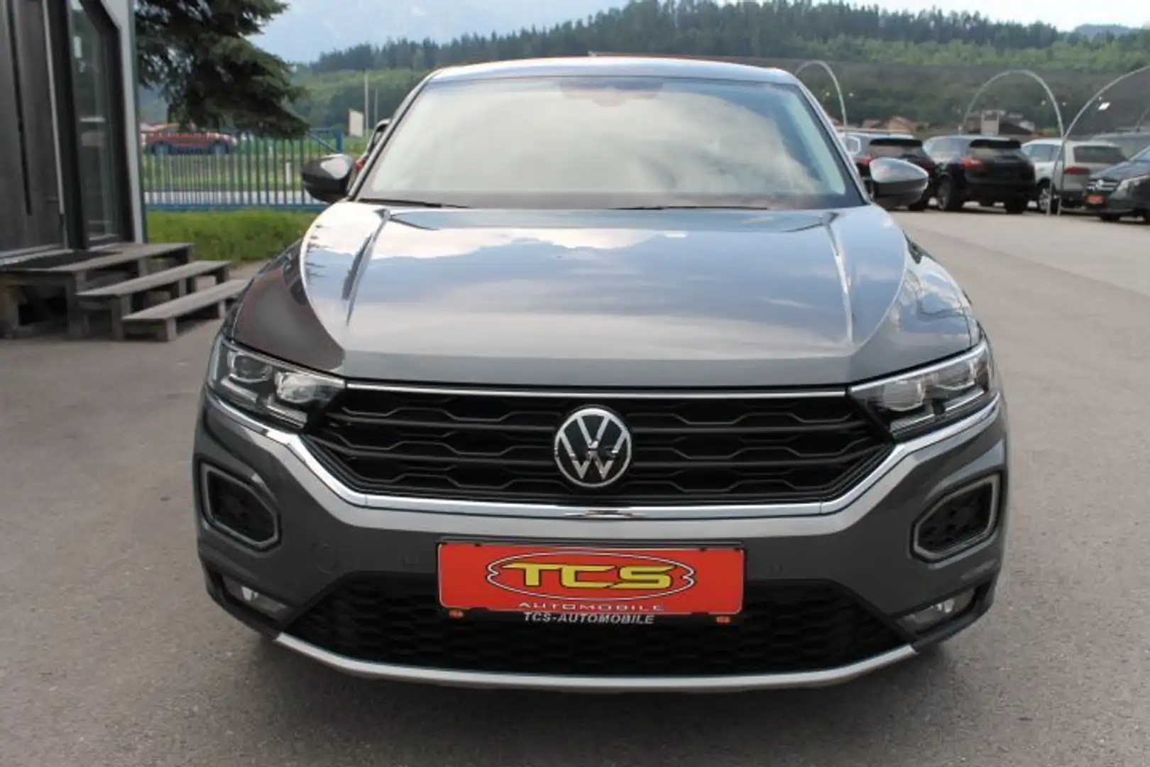 Volkswagen T-Roc 2,0 TDI SCR Design Grau - 2