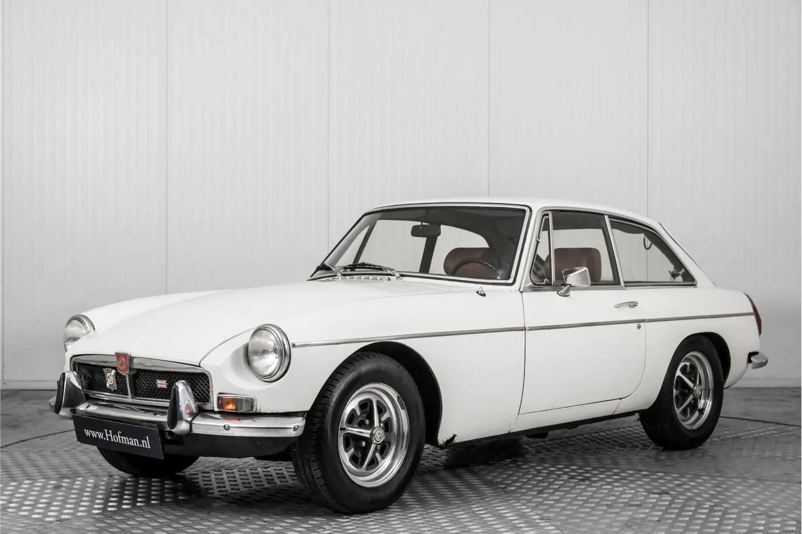 MG MGB 1.8 GT Overdrive . Wit - 1