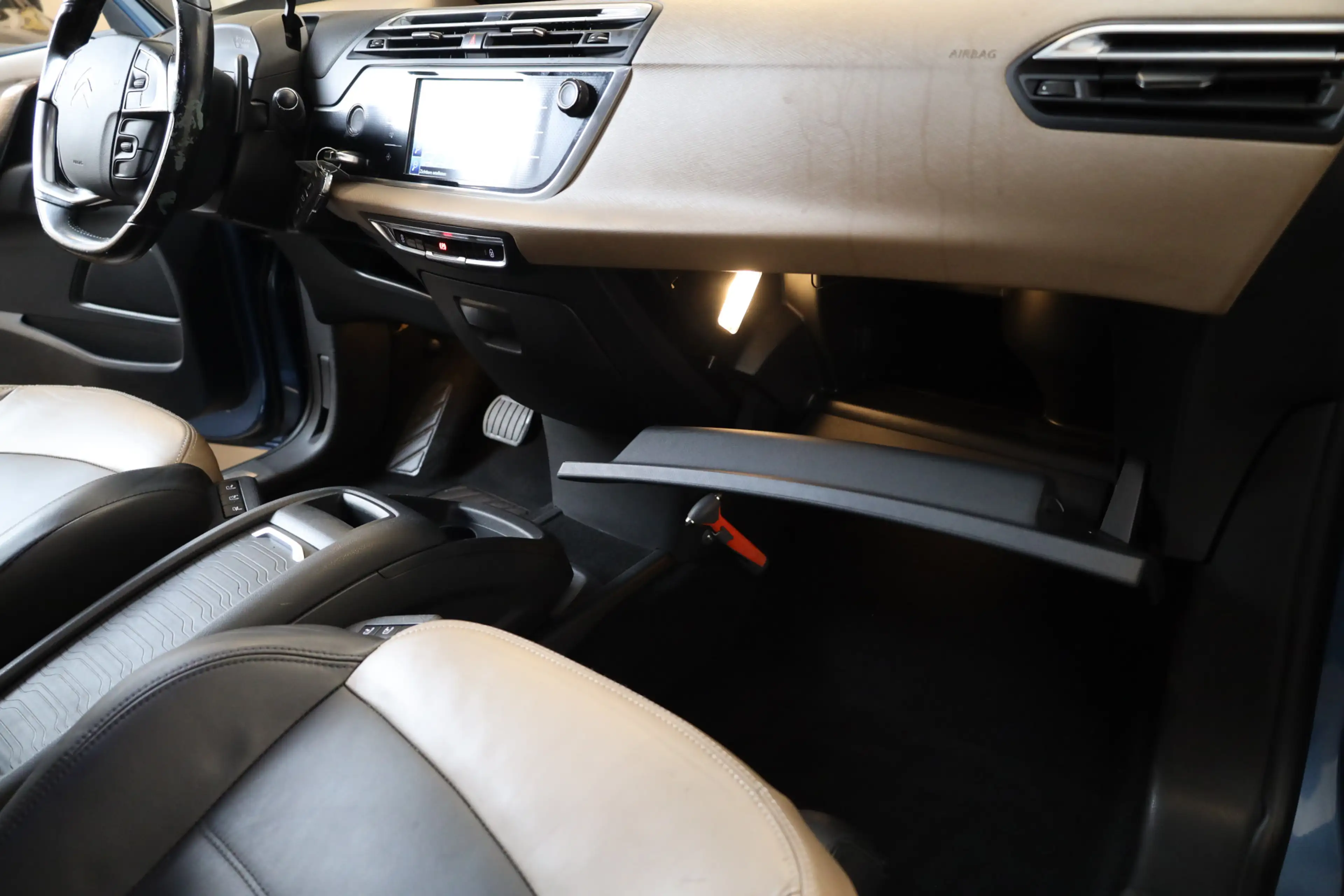 Citroen Grand C4 Picasso THP 165 Exclusive Automaat Vol leer | trekhaak | N — photo 38
