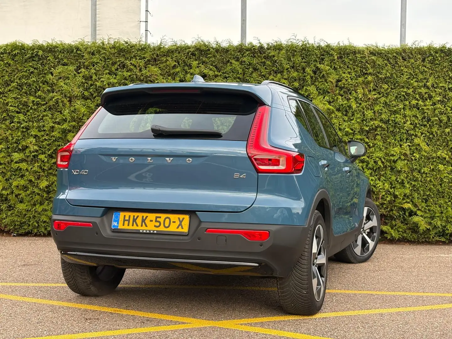 Volvo XC40 2.0 B4 Plus Dark | Elektrische stoelverstelling | Bleu - 2