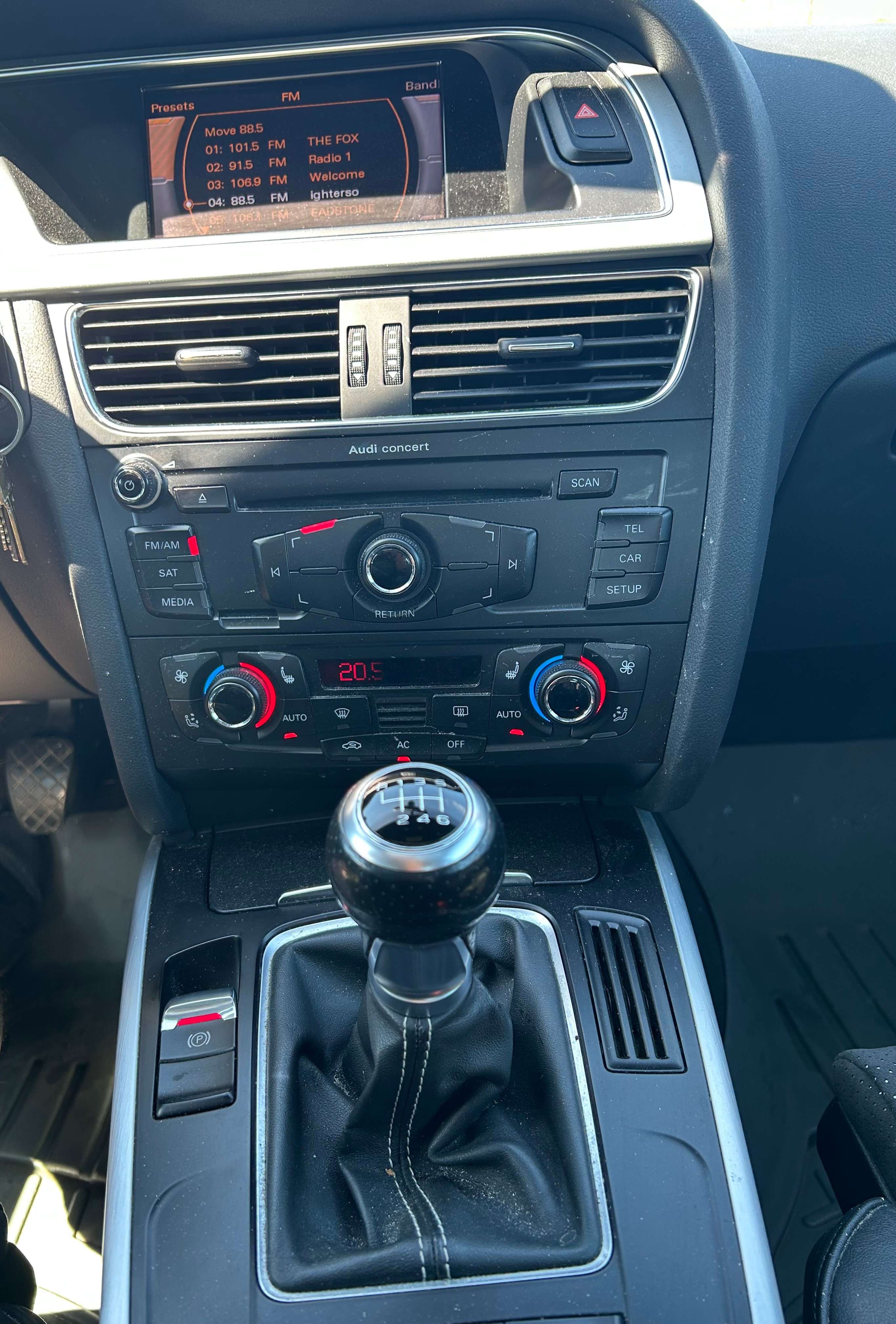 2011 Audi A5 Premium thumb 9