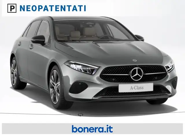 Mercedes-Benz A view 2