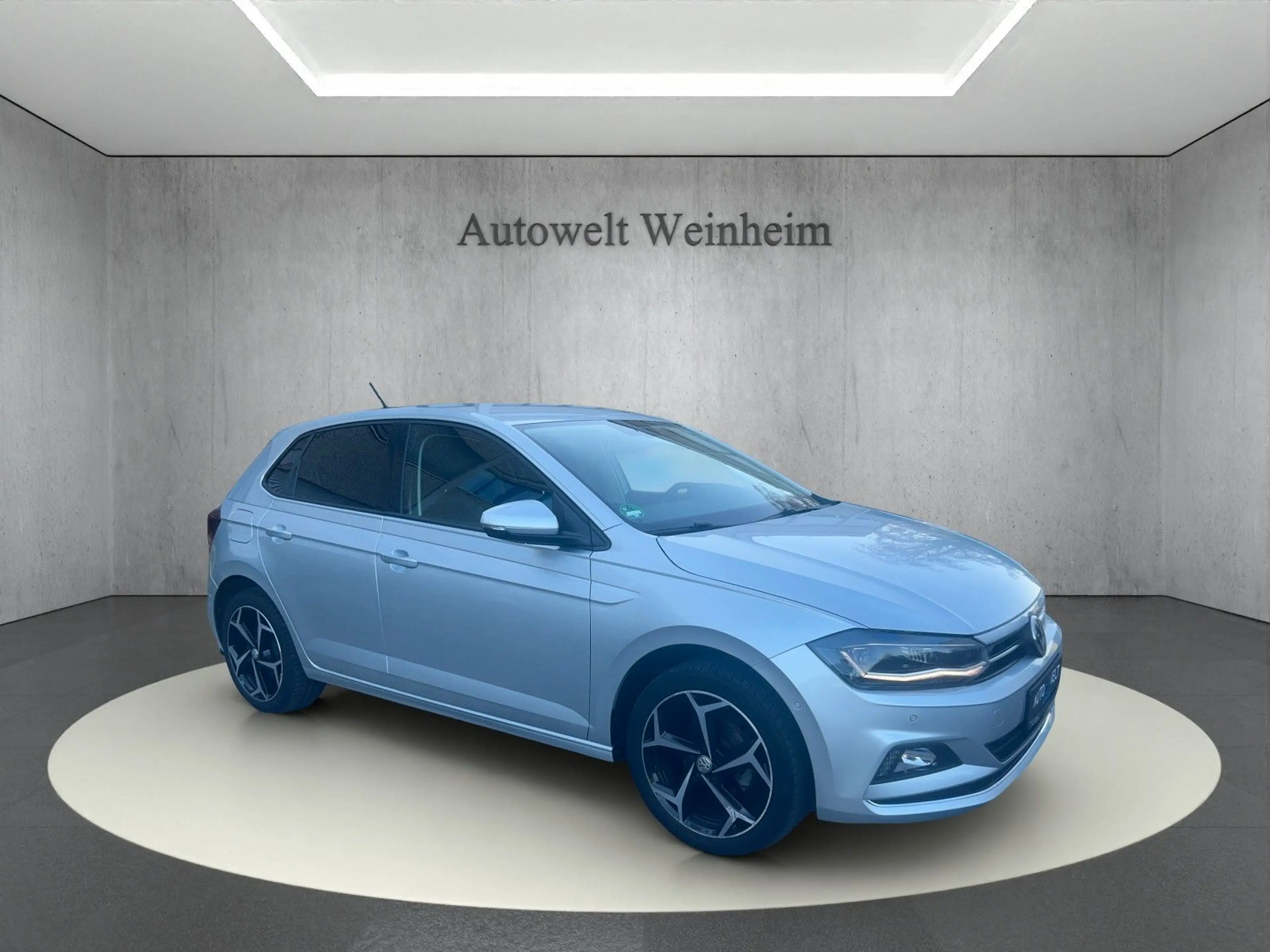 Volkswagen Polo POLO°HIGHLINE°AUT°RENTNR°51TKM°NAV°KAM°ACC°KEYLS