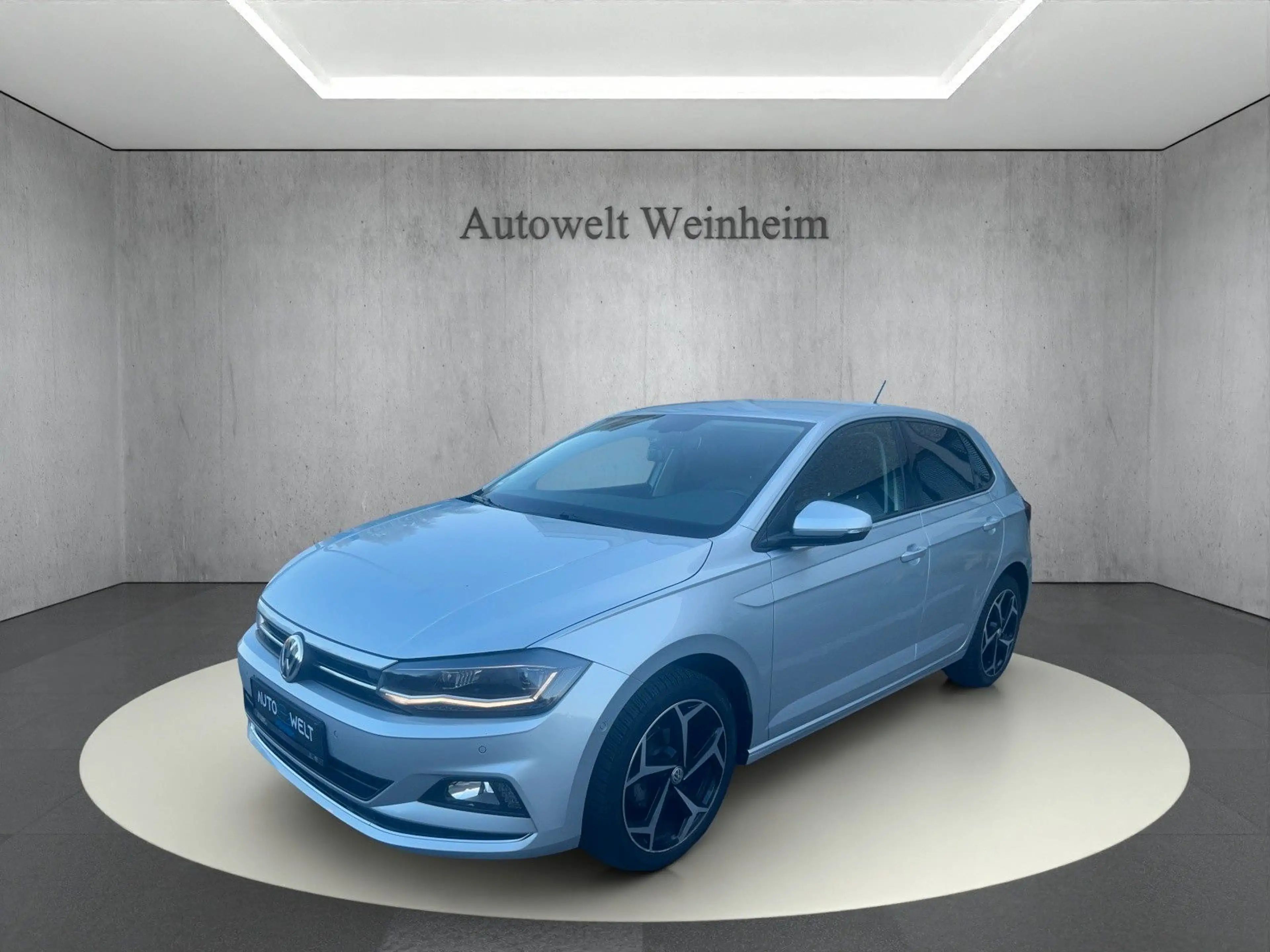 Volkswagen Polo POLO°HIGHLINE°AUT°RENTNR°51TKM°NAV°KAM°ACC°KEYLS — photo 3