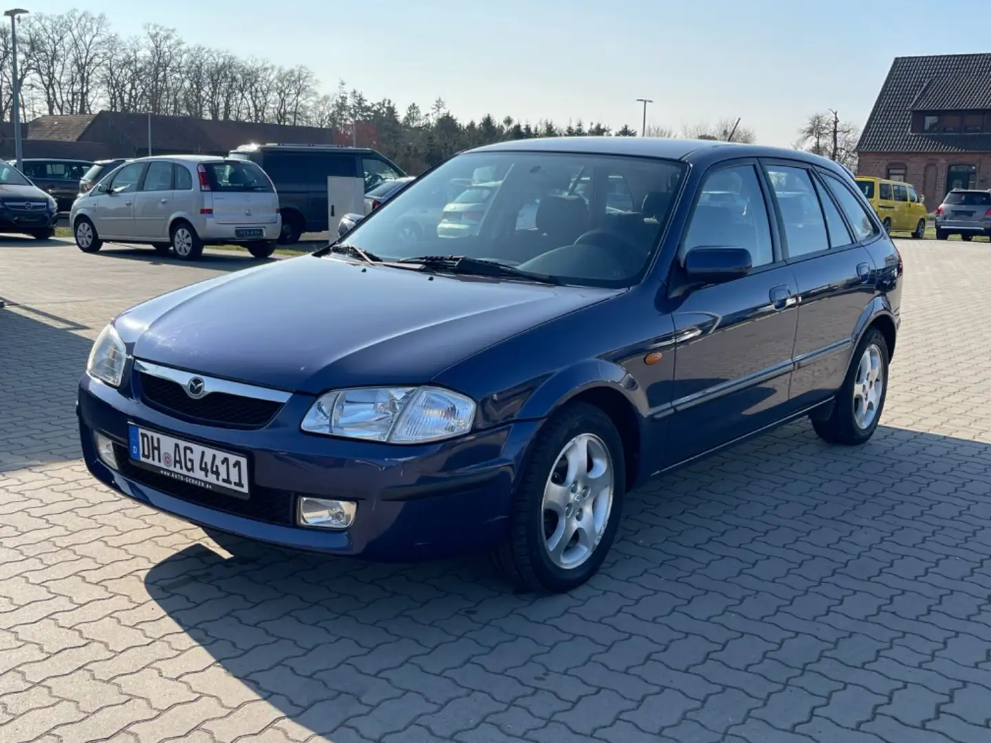Mazda 323 f 1.5 Klima TÜV NEU nur 83.880 KM Allwetter Blau - 2