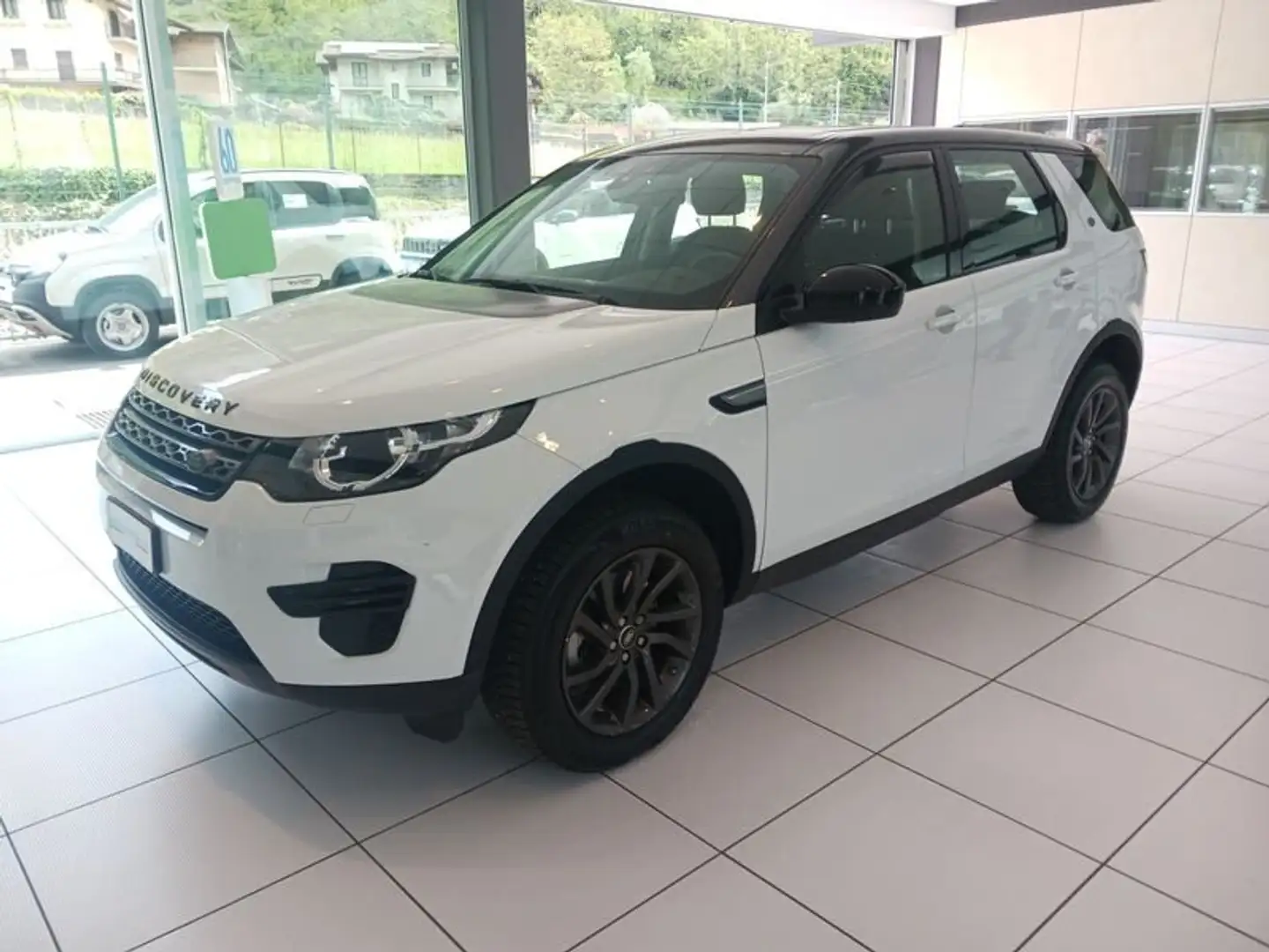 Land Rover Discovery Sport 2.0 TD4 150 CV Pure Blanc - 1