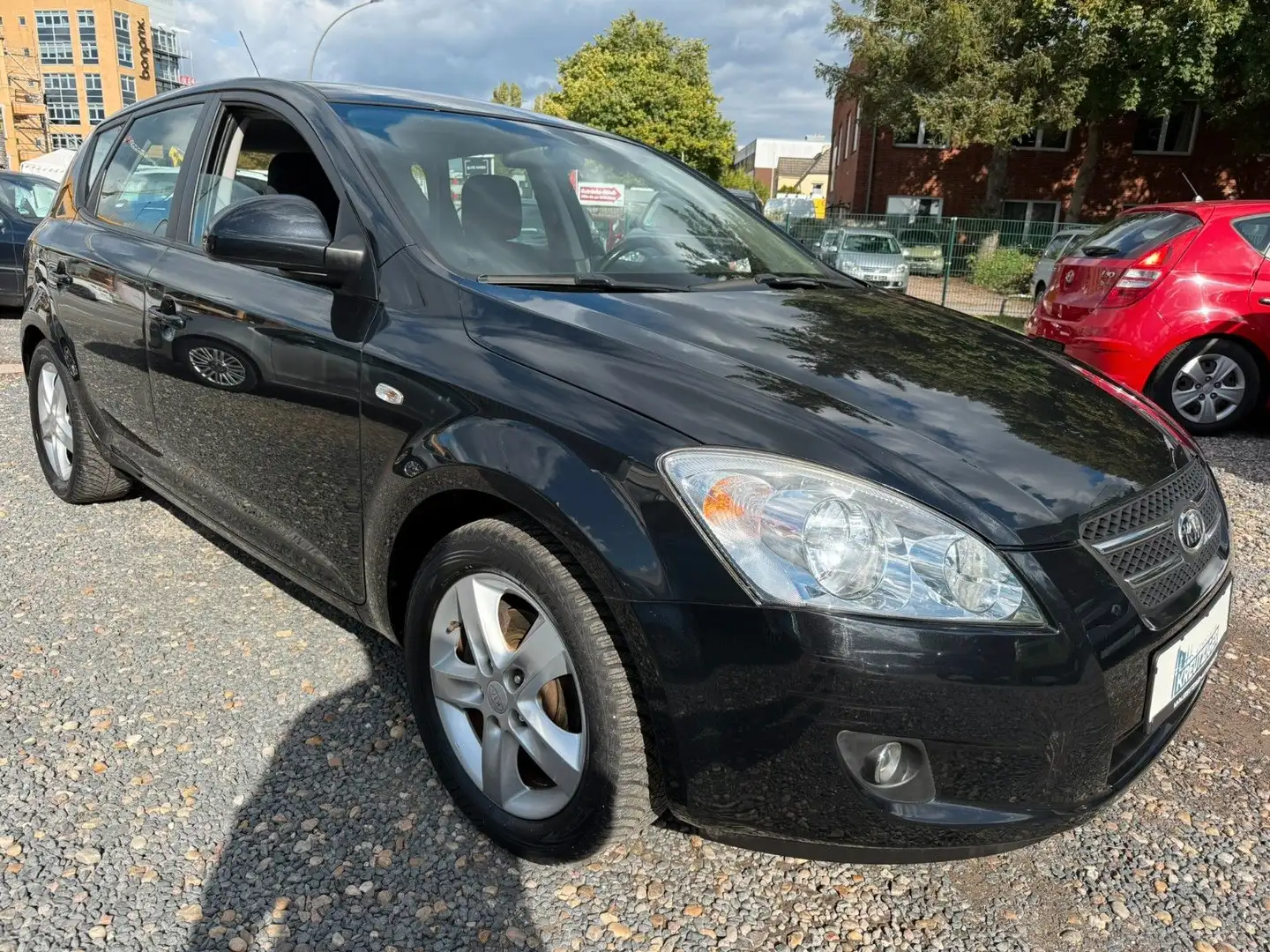 Kia Ceed / cee'd Ceed 1.4 Schwarz - 1