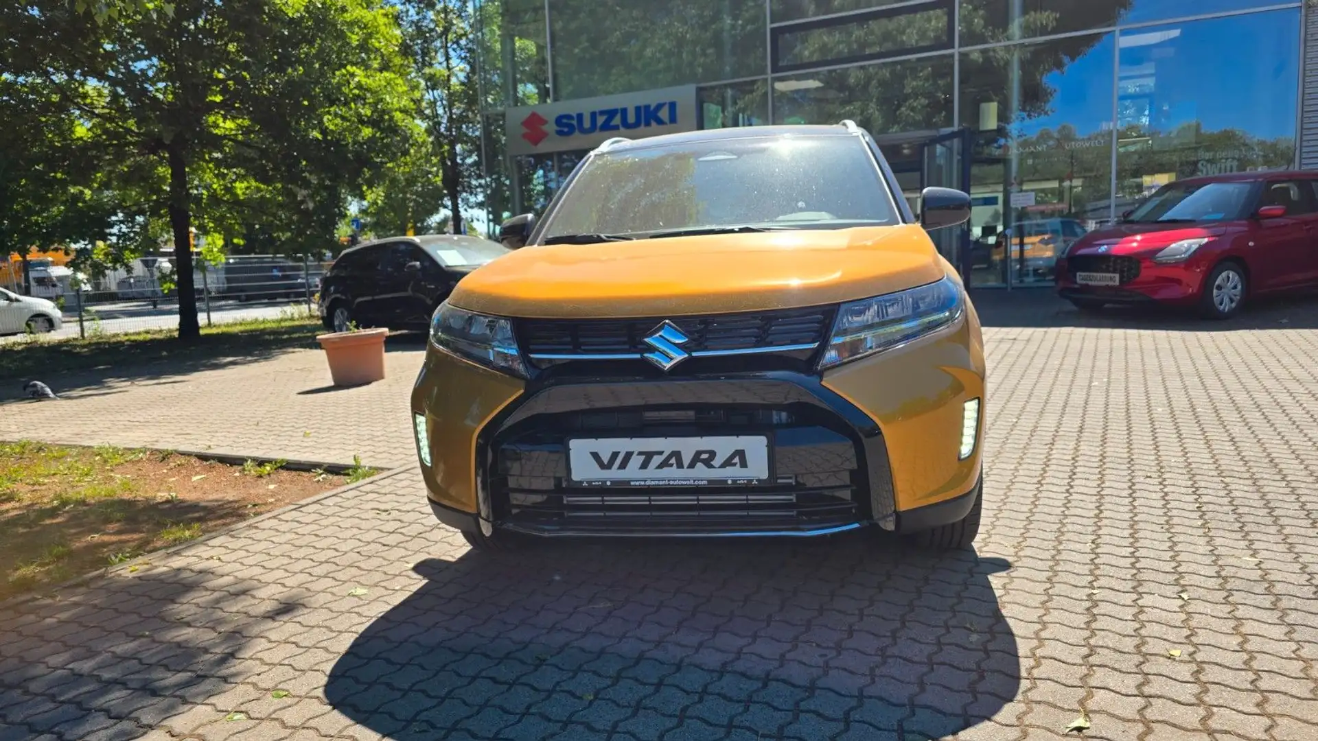 Suzuki Vitara 1.4 BOOSTERJET Hybrid Comfort M/T Jaune - 2