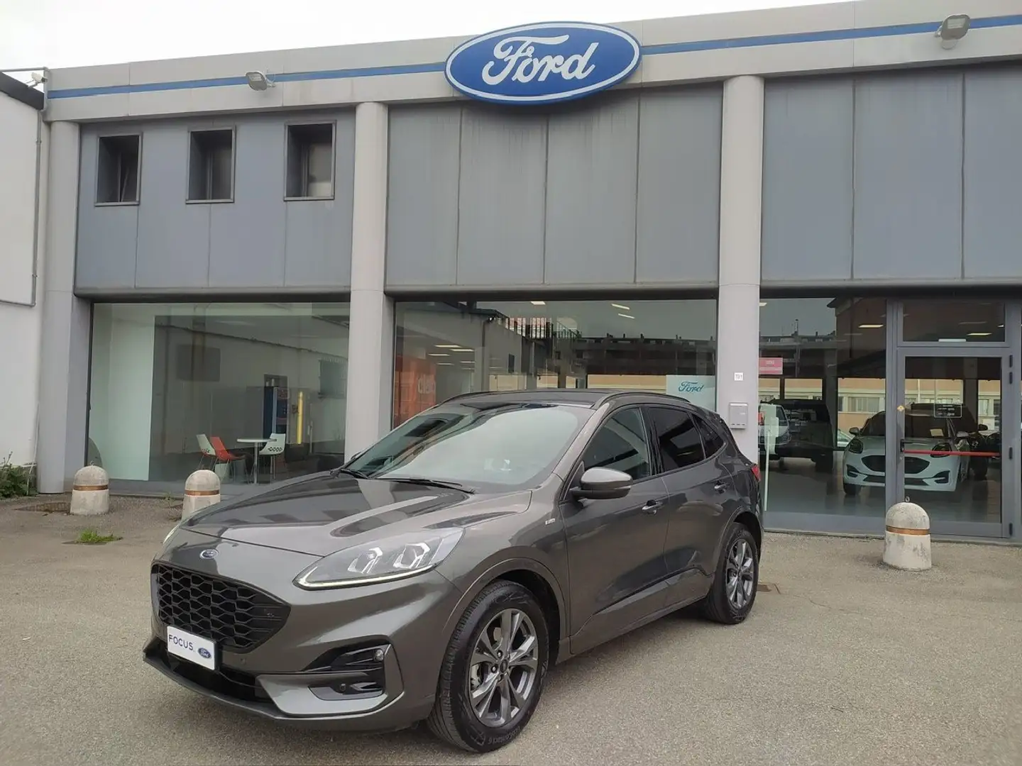 Ford Kuga Kuga 2.5 full hybrid ST-Line 2wd 190cv cvt Grigio - 1