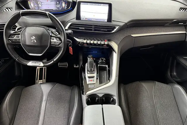 Peugeot 5008 view 5