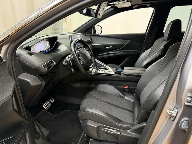 Peugeot 5008 view 10