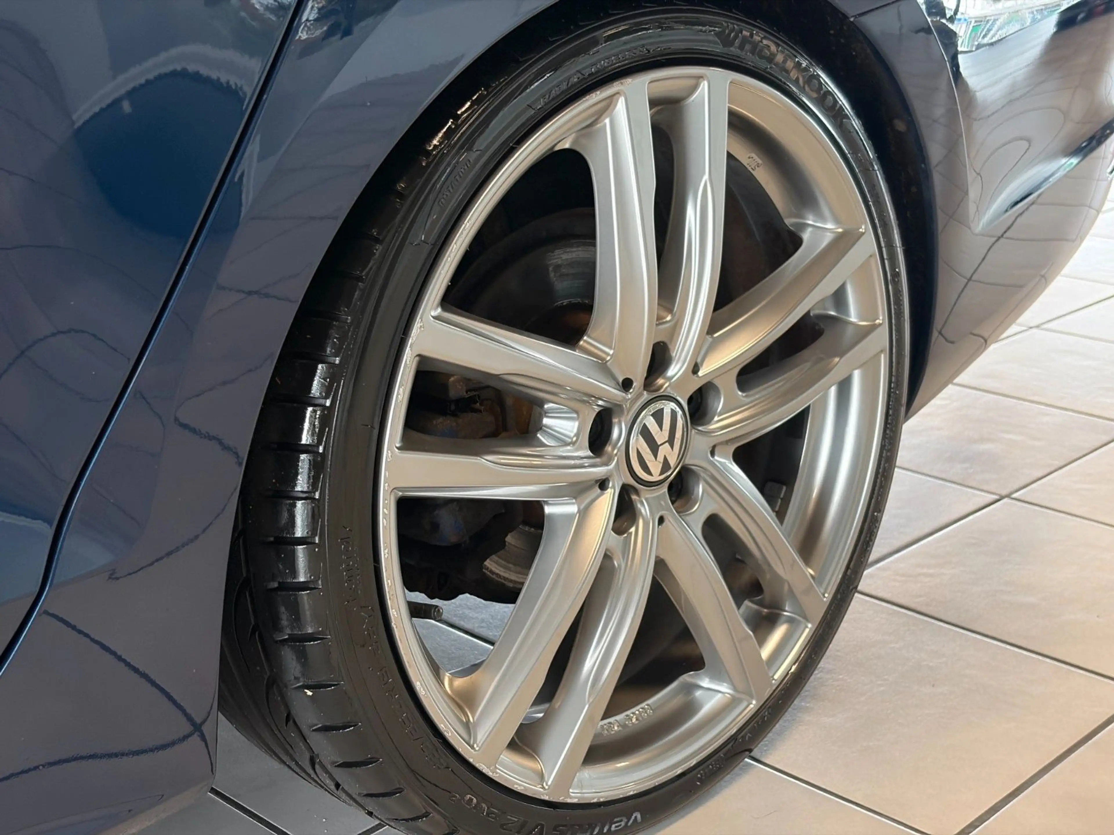 Volkswagen Jetta VI 2.0 TDI Highline · Apple CarPlay·Leder — photo 11
