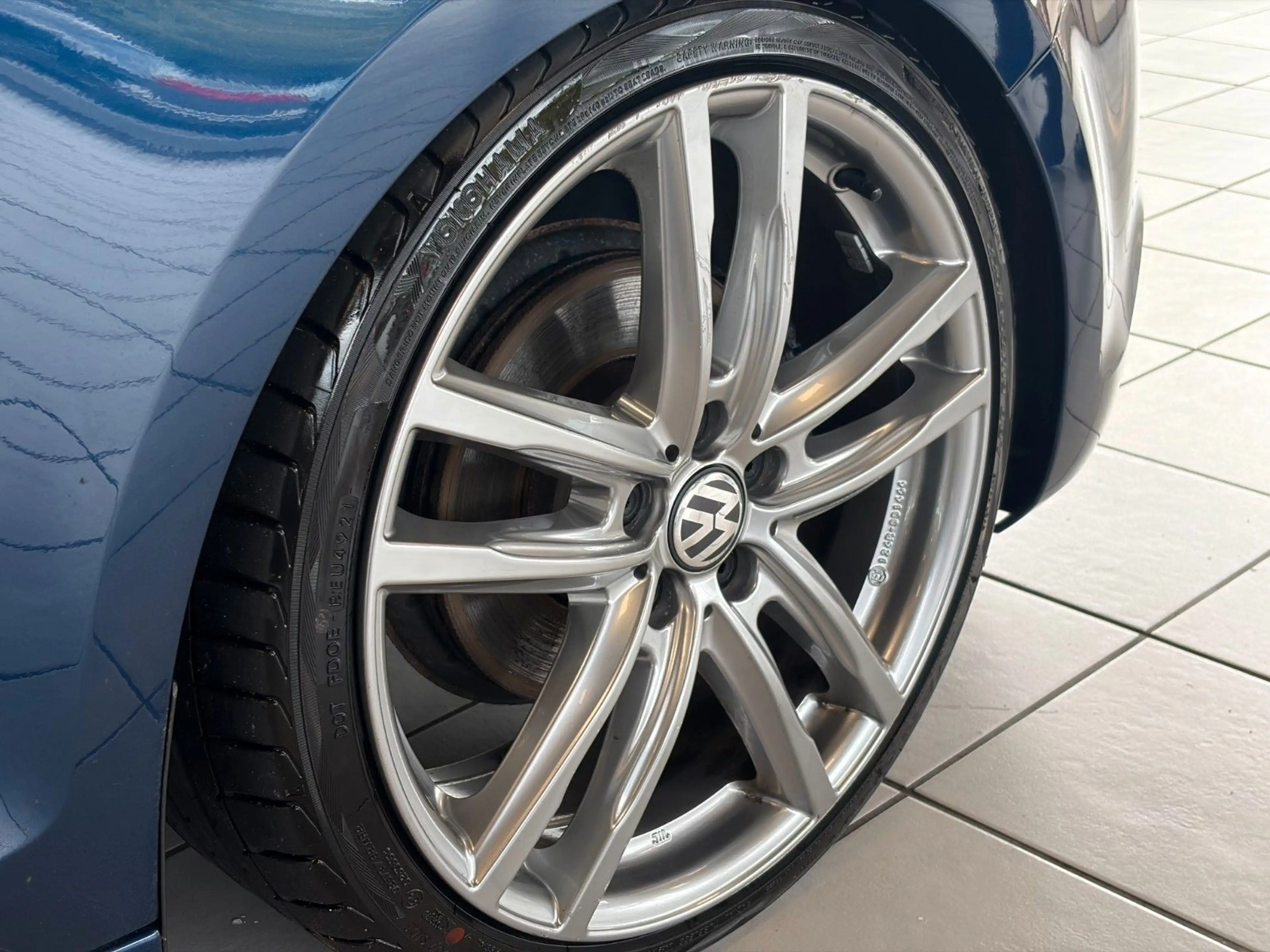 Volkswagen Jetta VI 2.0 TDI Highline · Apple CarPlay·Leder — photo 13