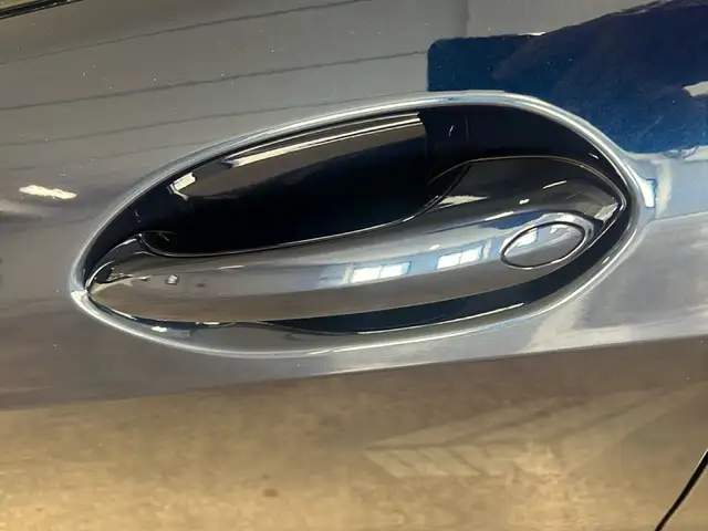 BMW 1 Series view 14