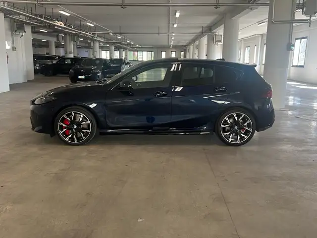 BMW 1 Series view 2
