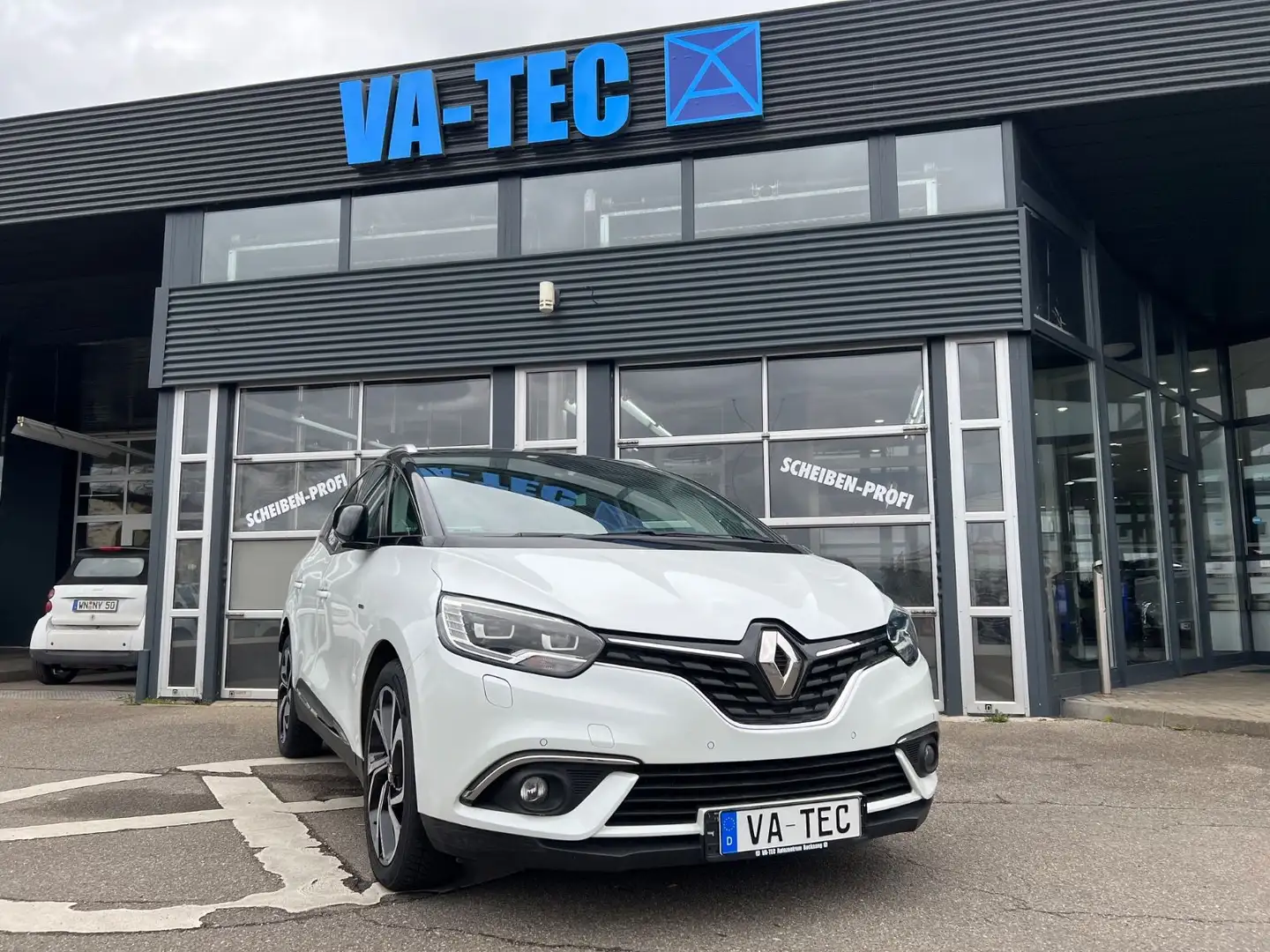 Renault Scenic IV Grand BOSE Edition Schwarz - 1