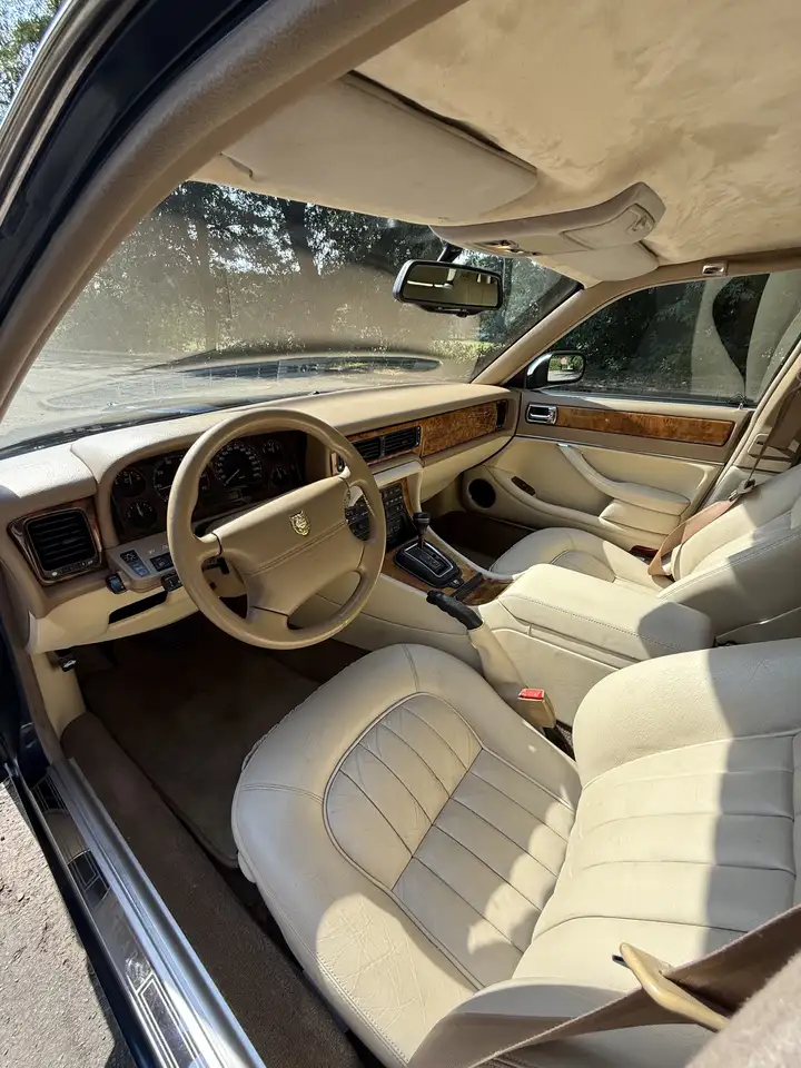 Jaguar XJ6 3.2i, foto 9