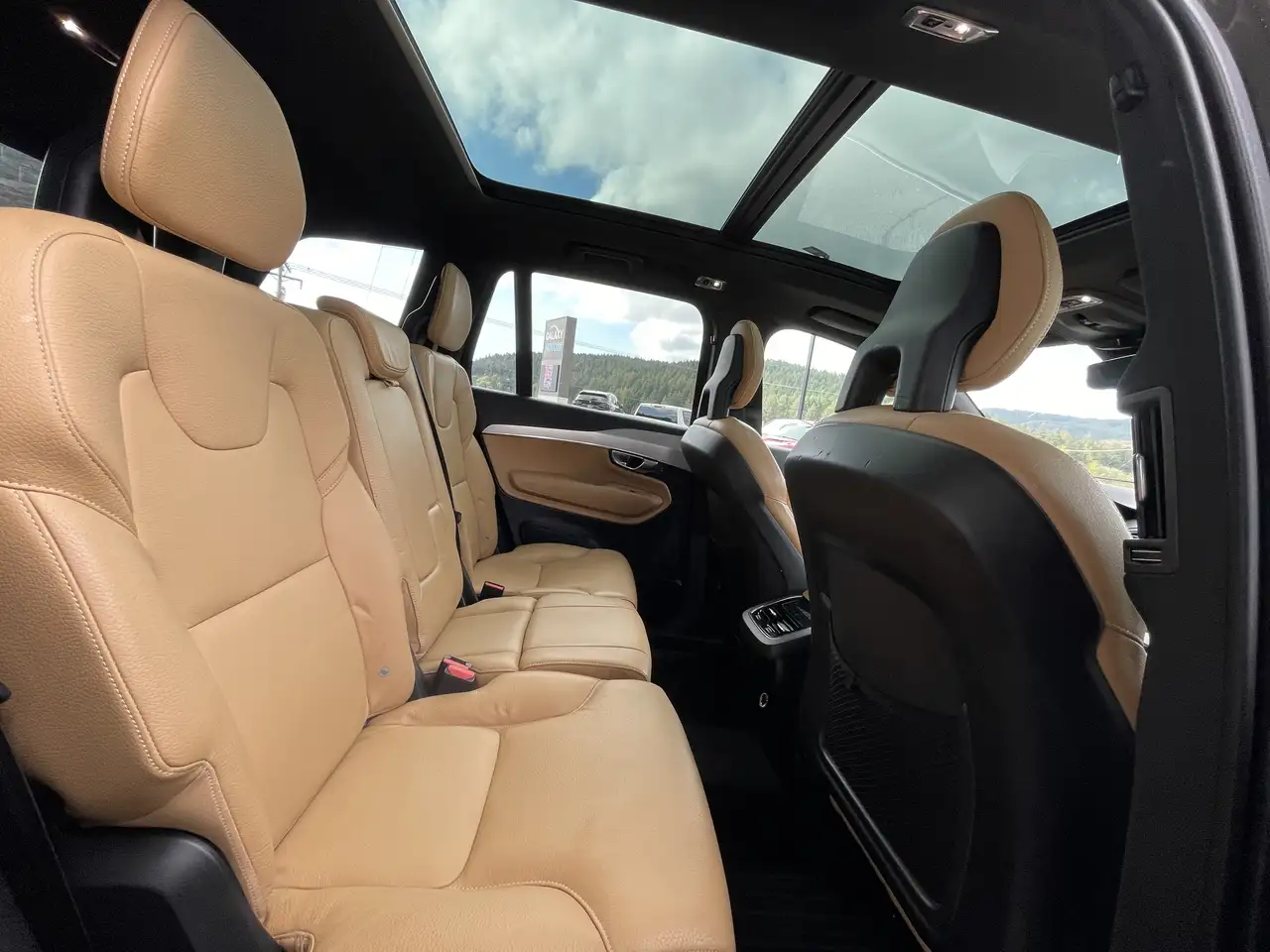 Volvo XC90 снимка Volvo XC90