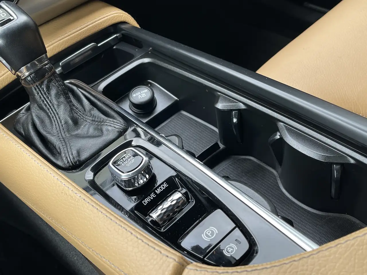 Volvo XC90 снимка Volvo XC90