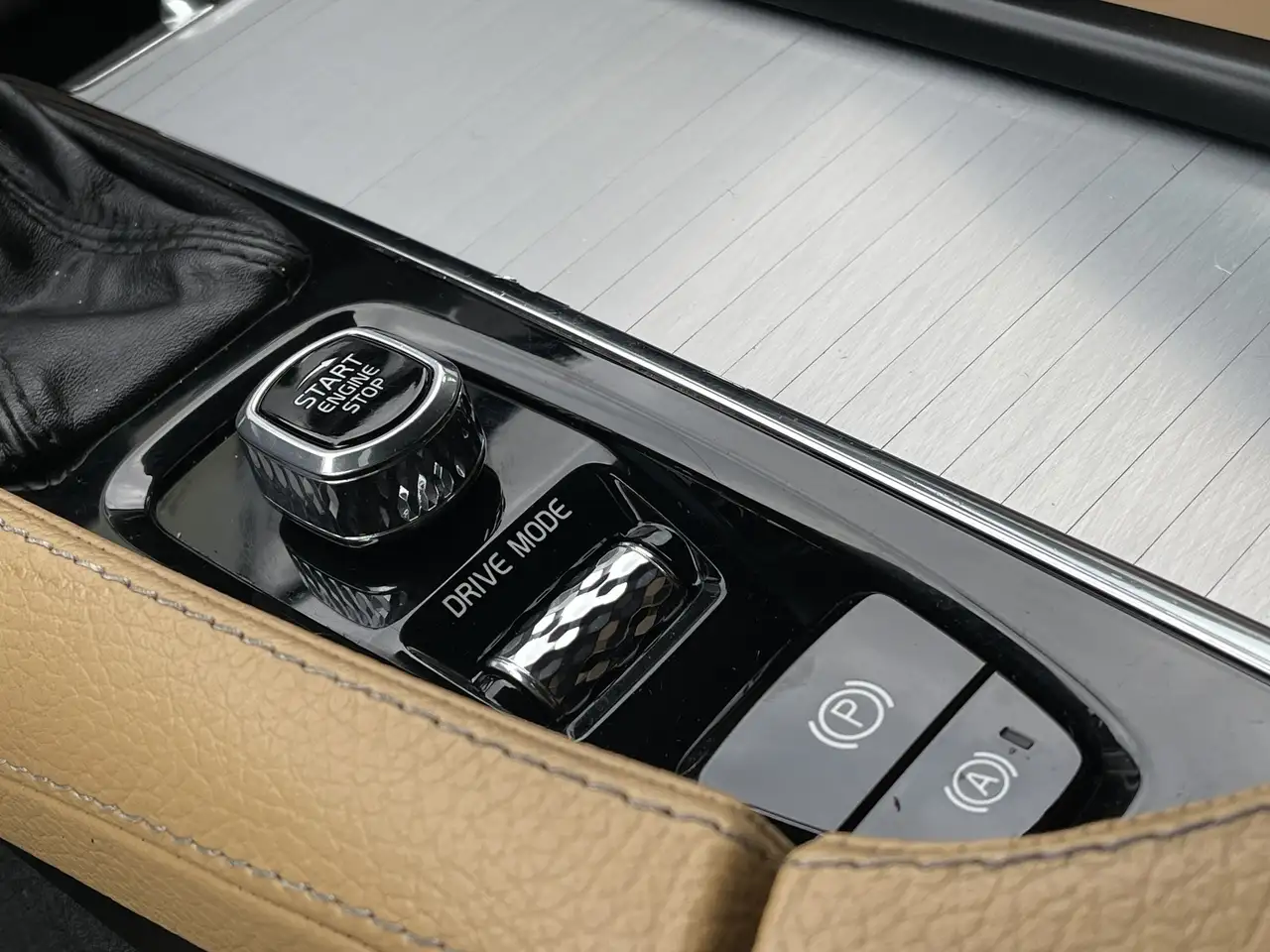 Volvo XC90 снимка Volvo XC90
