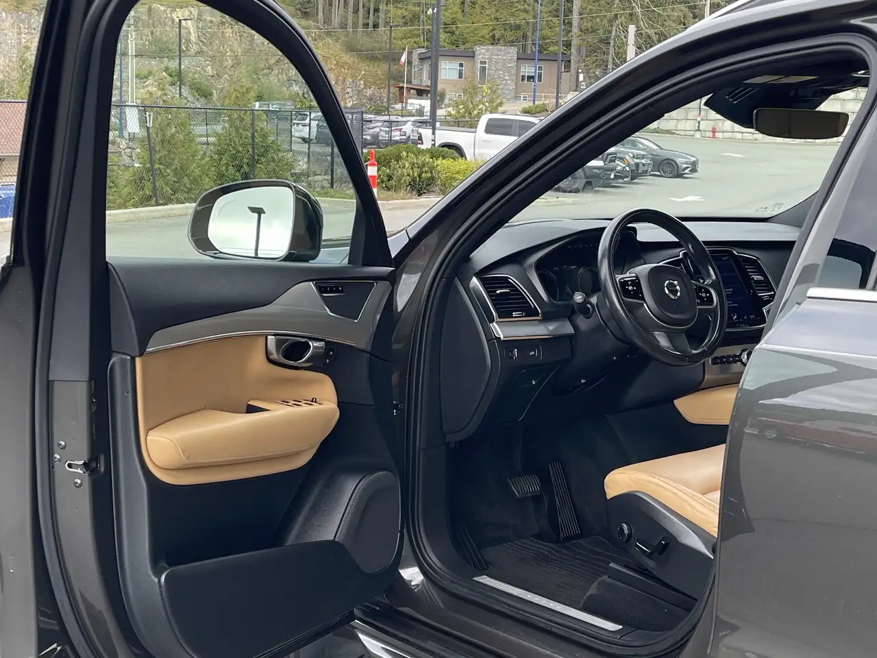 Volvo XC90 снимка Volvo XC90