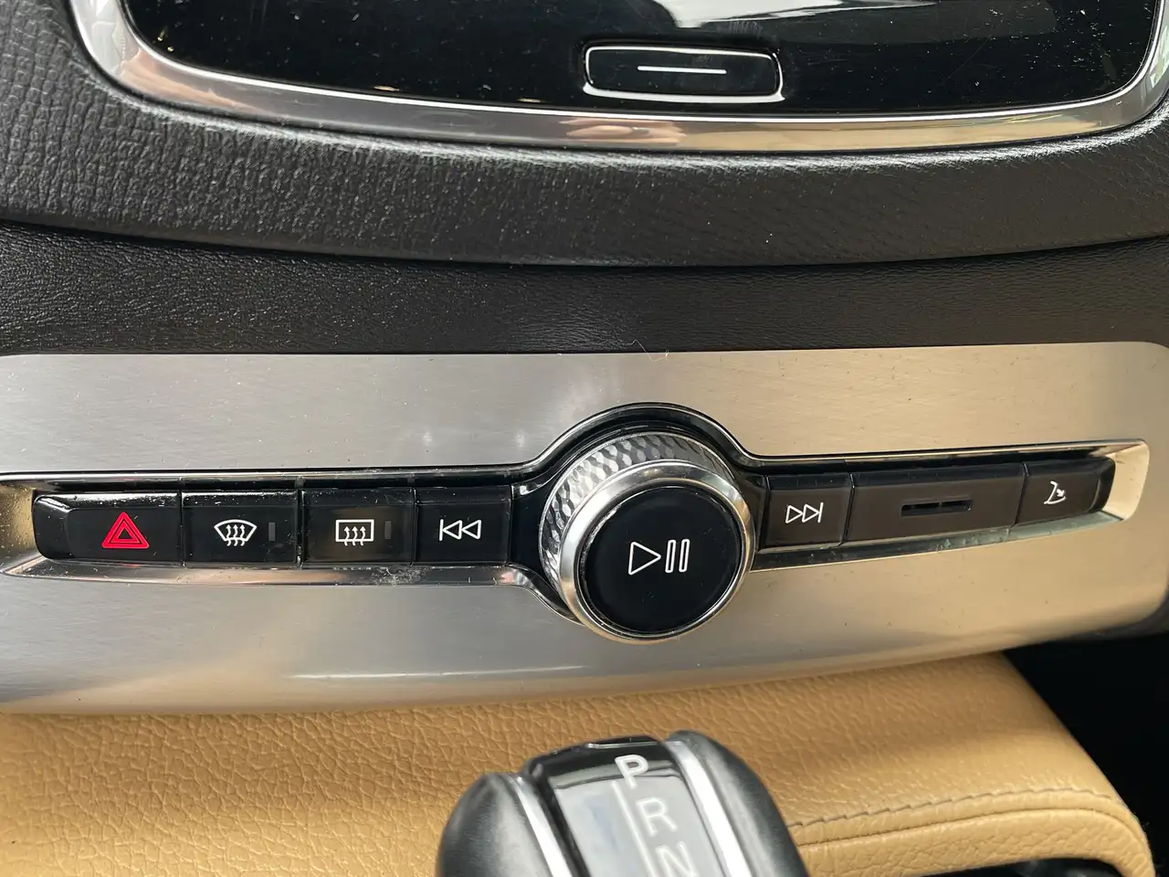 Volvo XC90 снимка Volvo XC90