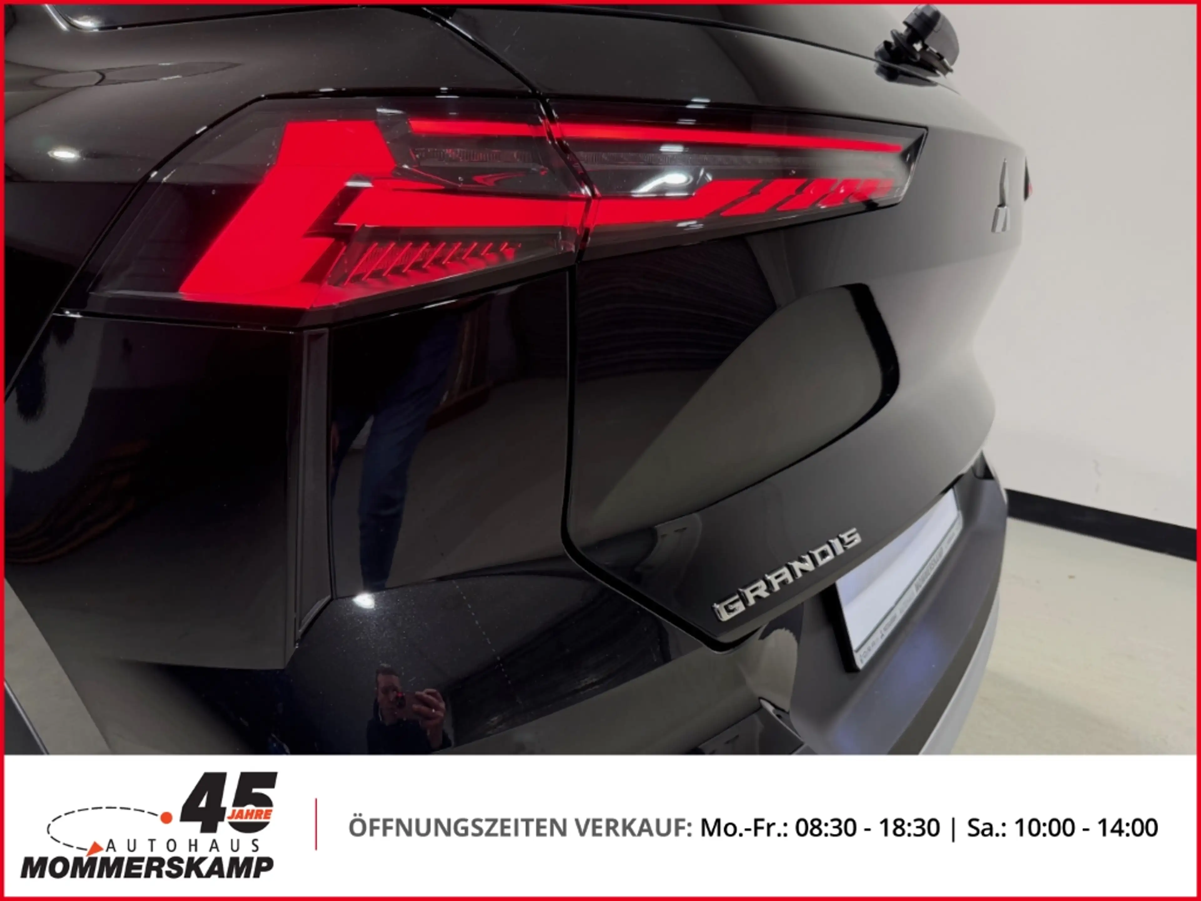 Mitsubishi Grandis 1,8 Intro Edition Hybrid+Automatik+Ambientebel.+Le — photo 13