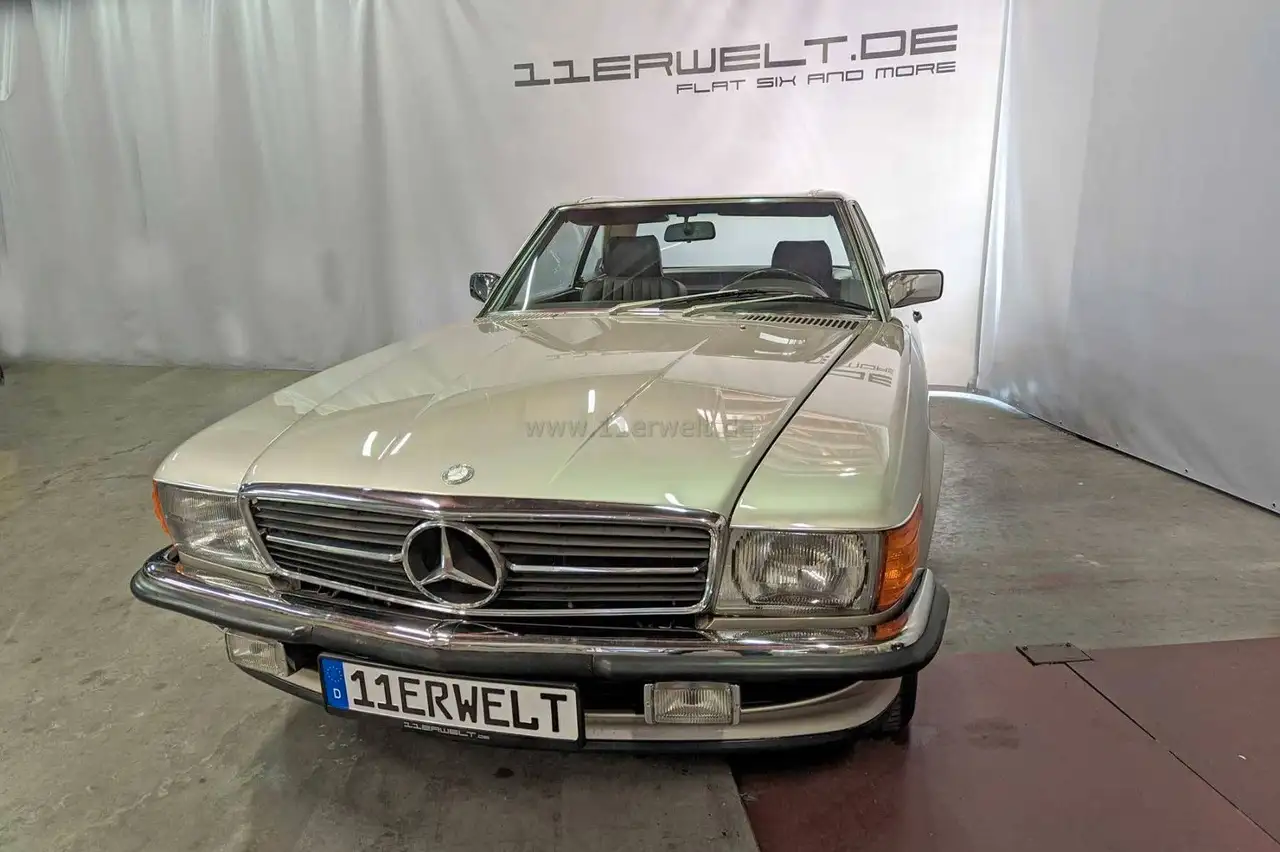 Mercedes-Benz SL 560, foto 3