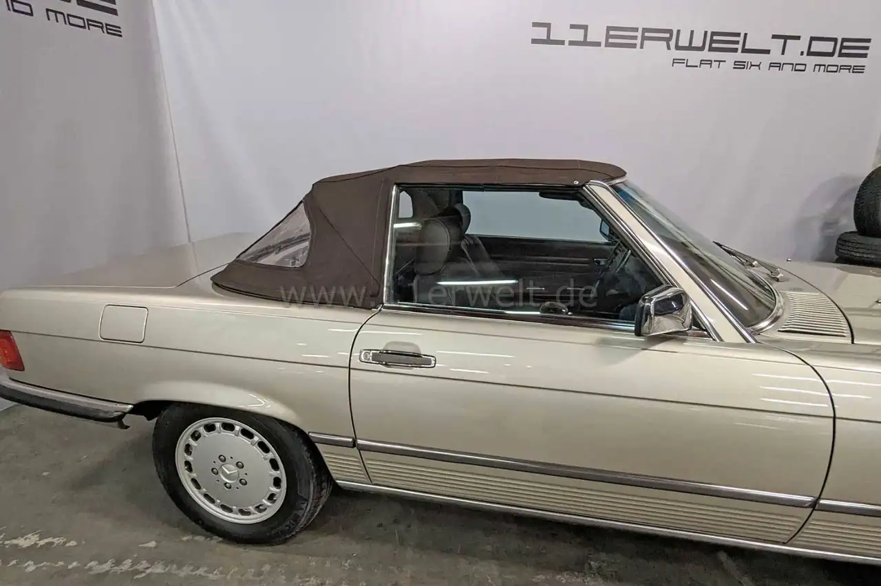 Mercedes-Benz SL 560, foto 4