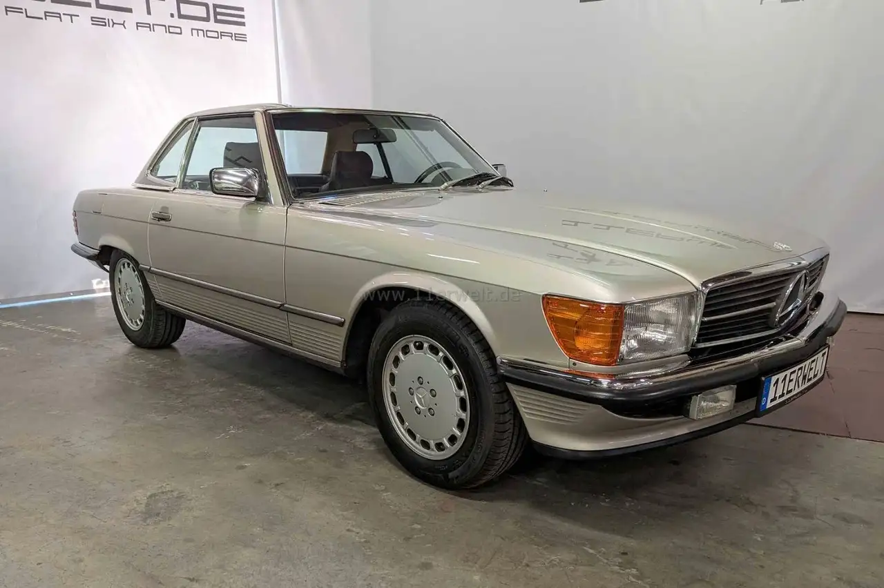 Mercedes-Benz SL 560, foto 1