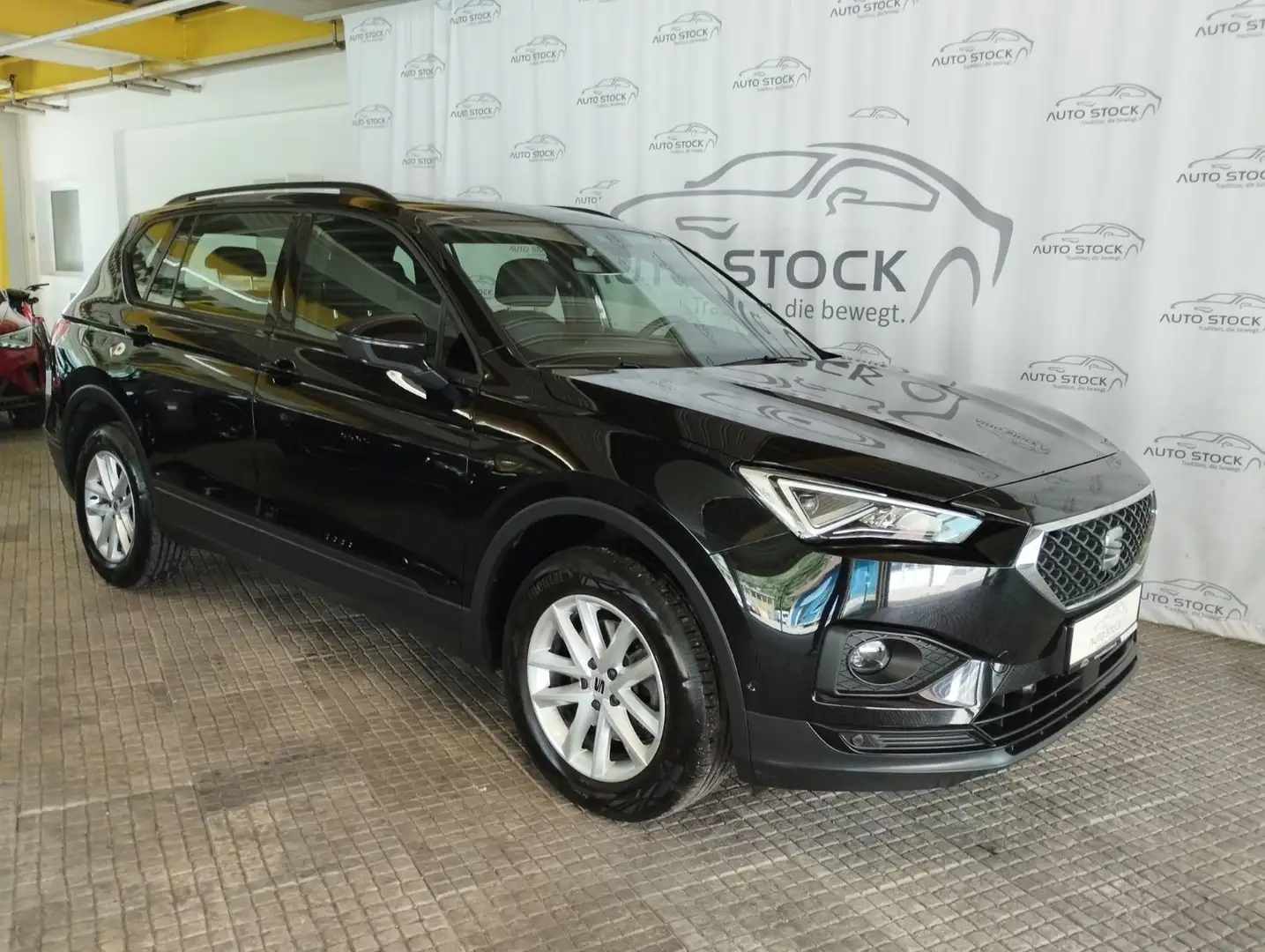SEAT Tarraco 2.0 TDI DSG Style LED AHK Standheiz Pano Zwart - 1