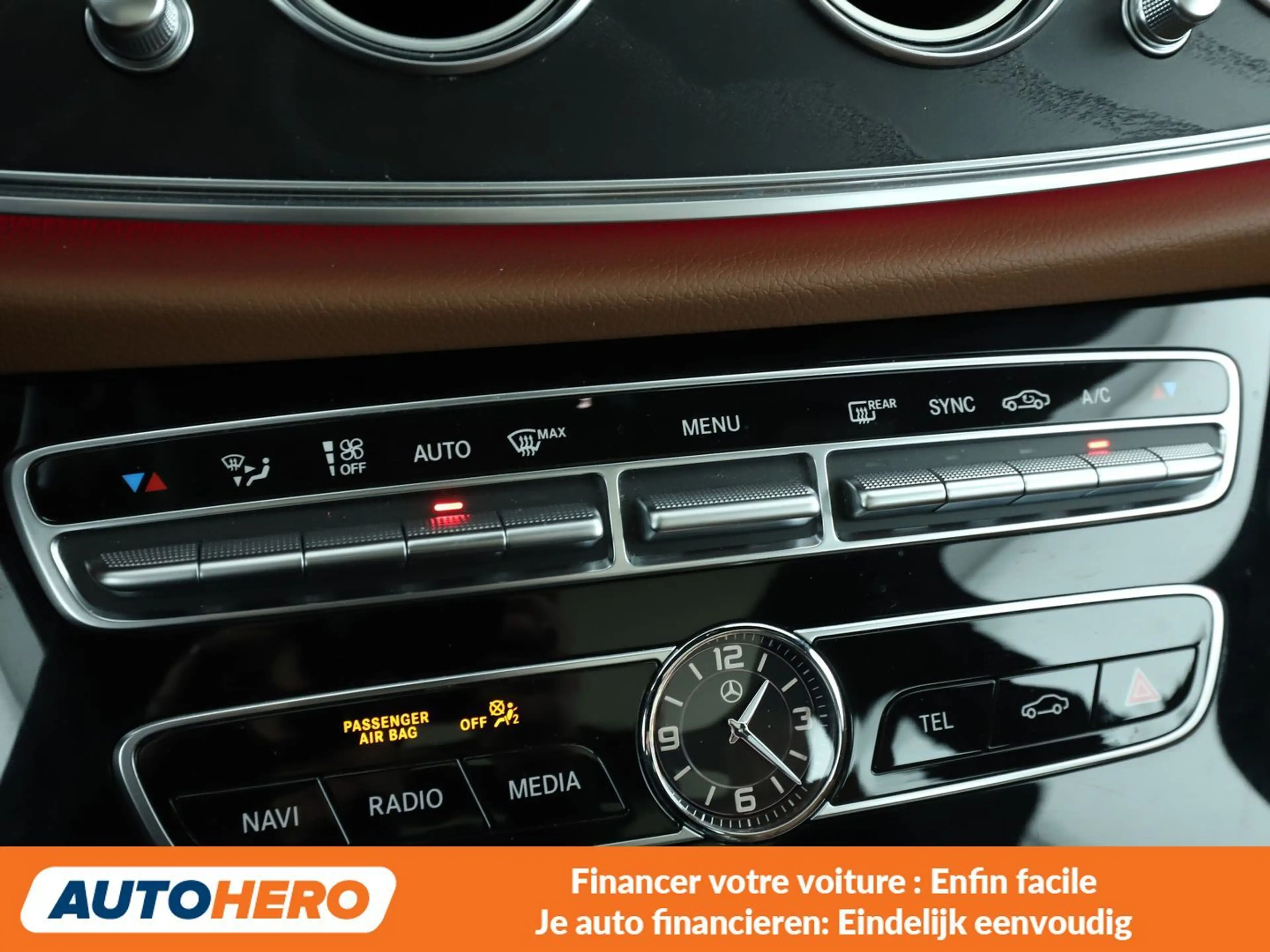 Mercedes-Benz E 250 E 250 AMG Line — photo 14