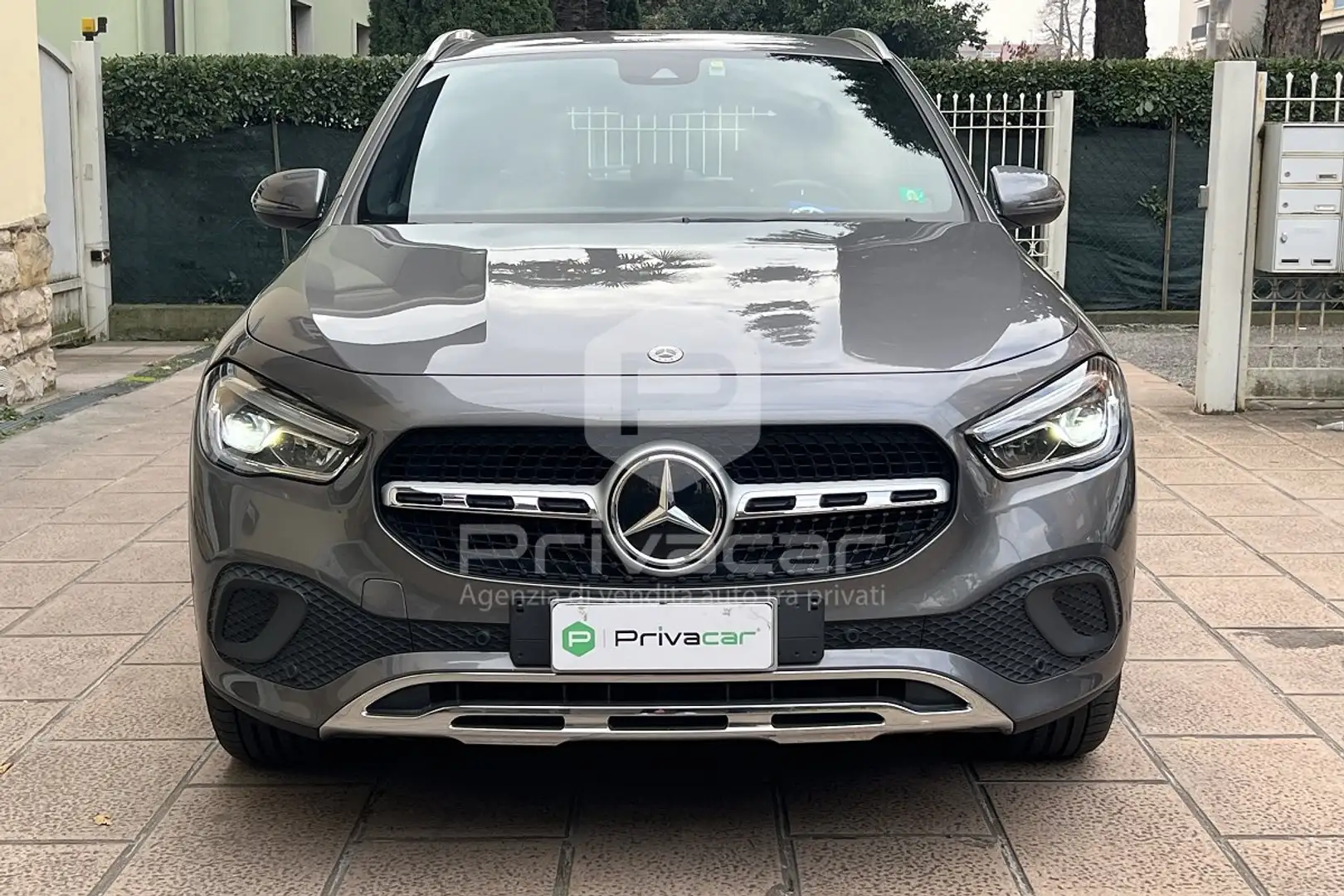 Mercedes-Benz GLA 180 GLA 180 d Automatic Sport Plus Argento - 2