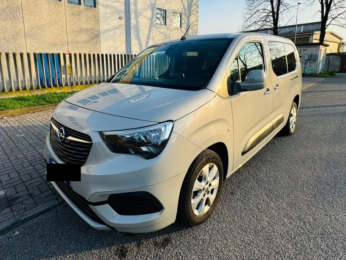 Opel Combo Life - 1