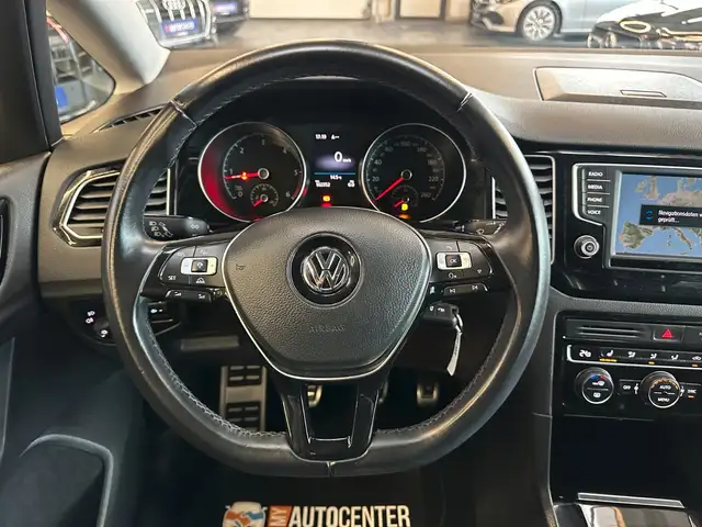 Volkswagen Golf Sportsvan view 7