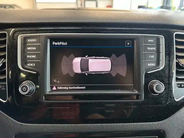 Volkswagen Golf Sportsvan view 15