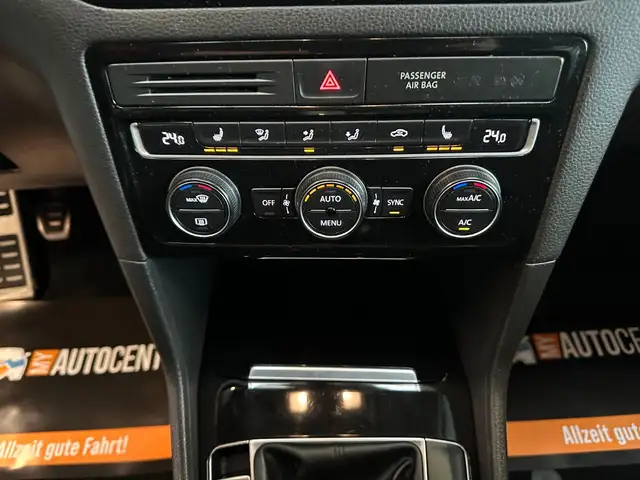 Volkswagen Golf Sportsvan view 10