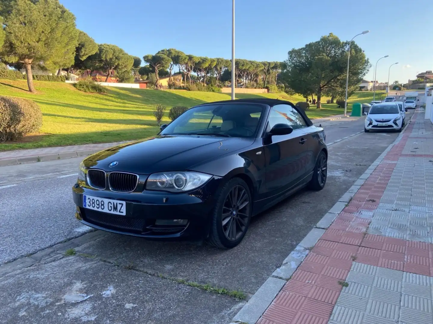 BMW 120 120d Cabrio Negro - 2