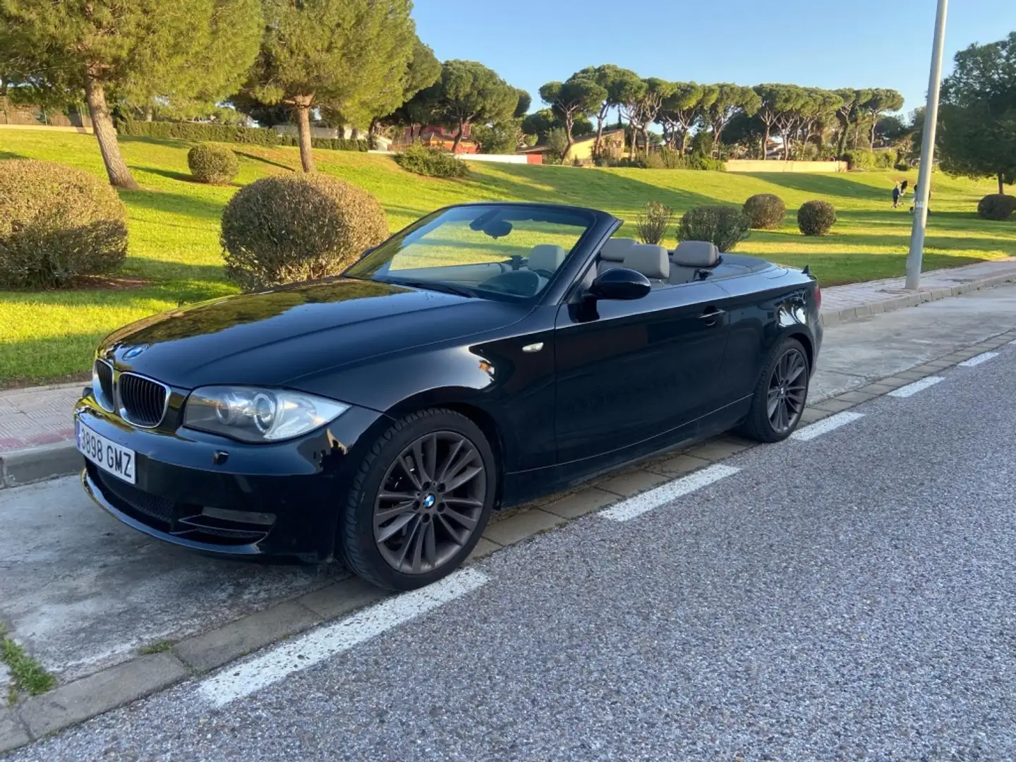 BMW 120 120d Cabrio Negro - 1