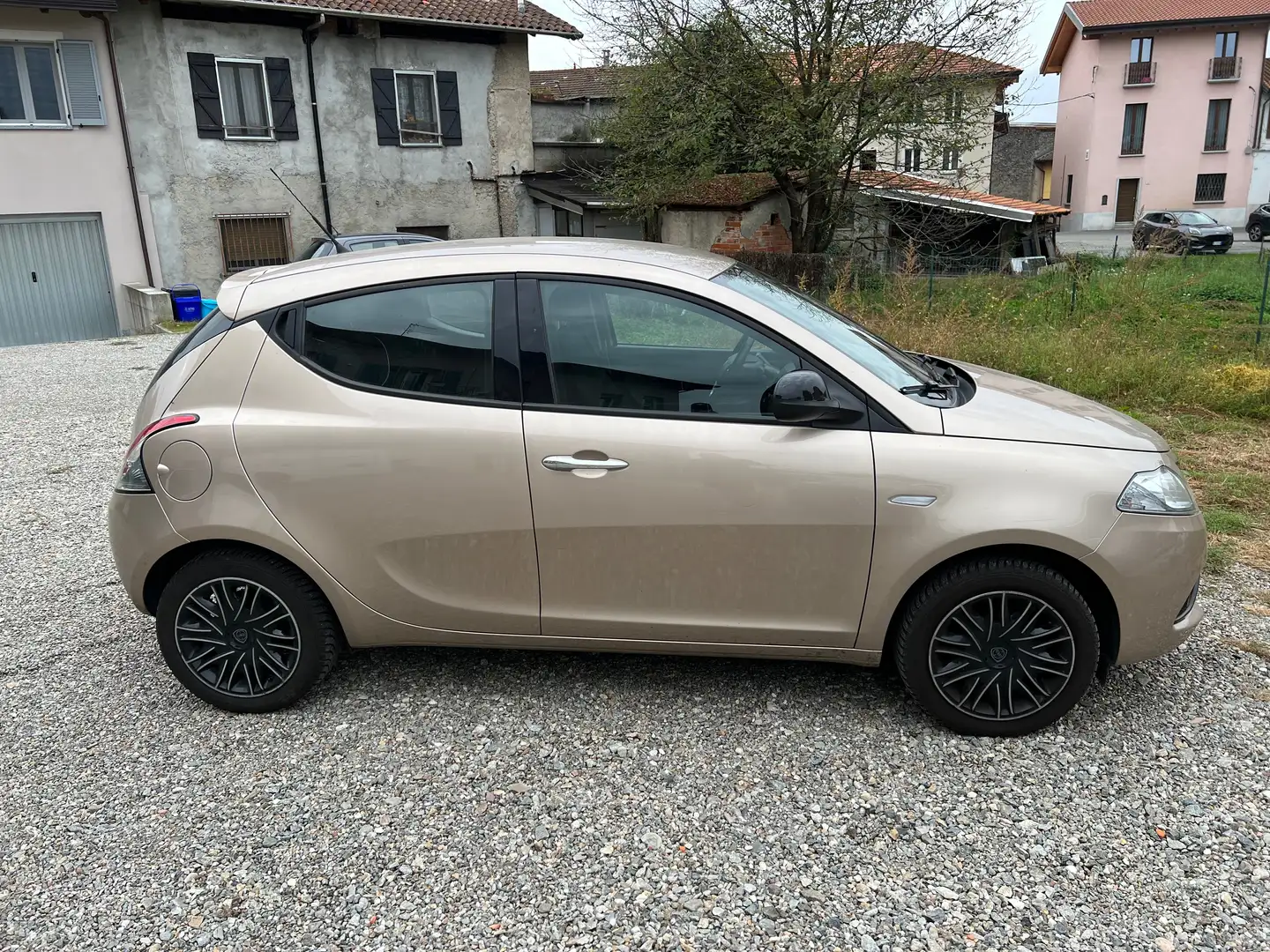 Lancia Ypsilon Ypsilon III 2015 1.2 Gold s Goud - 1