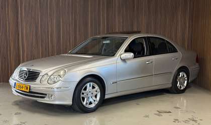 Mercedes-Benz E 200 K. Avantgarde - 70469 KM - Unieke staat