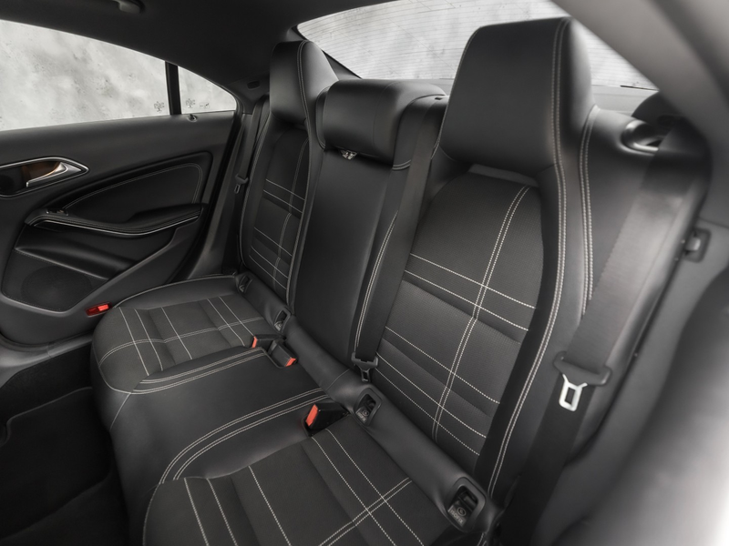 Mercedes-Benz CLA 180 AMG Sport Automaat (GROOT NAVI, LEDER, ZWART HEMEL — photo 14